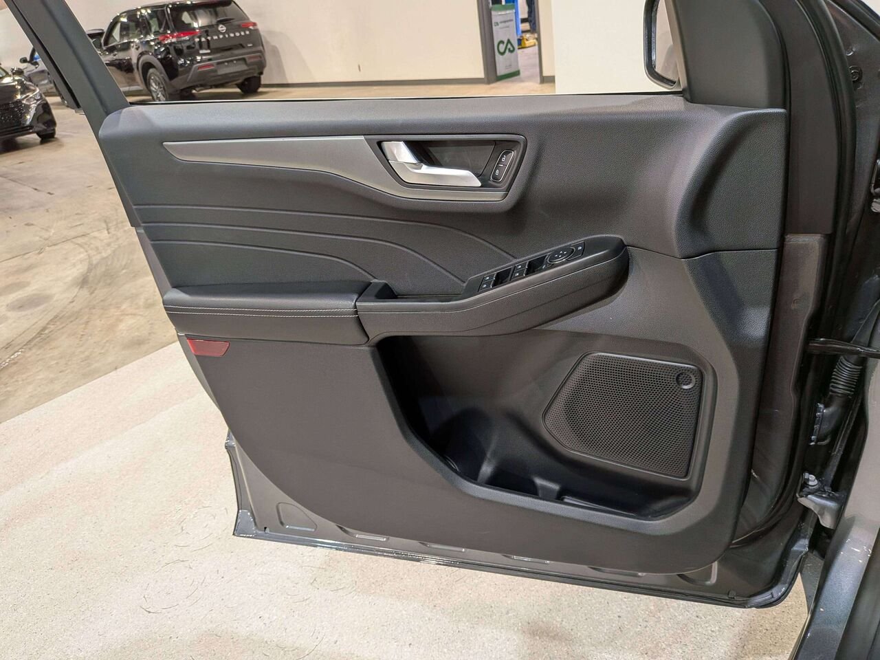 2025 Ford Escape PHEV FWD Grey Val-David - photo #33