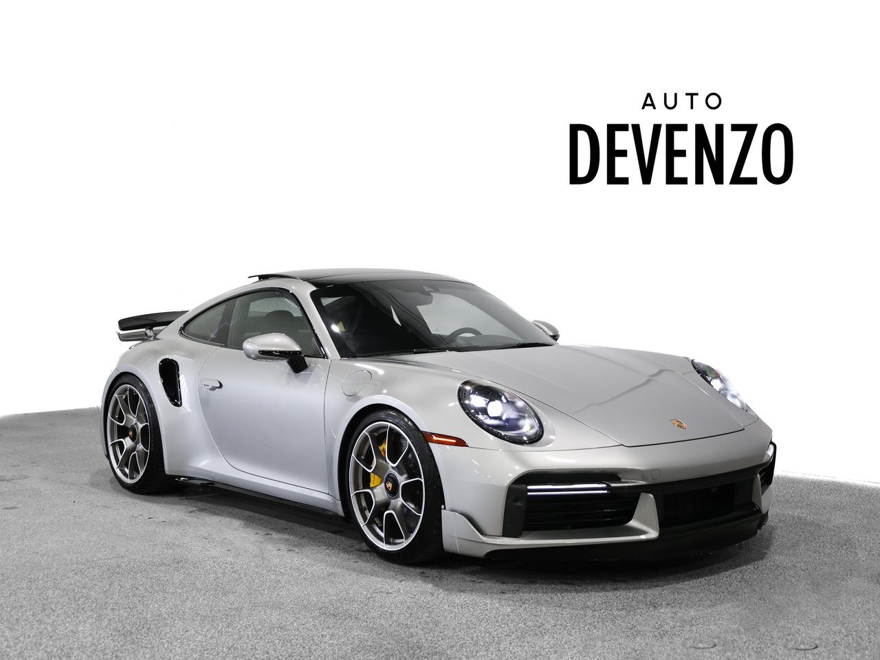 2024 Porsche 911 Silver Saint-Eustache - photo #1