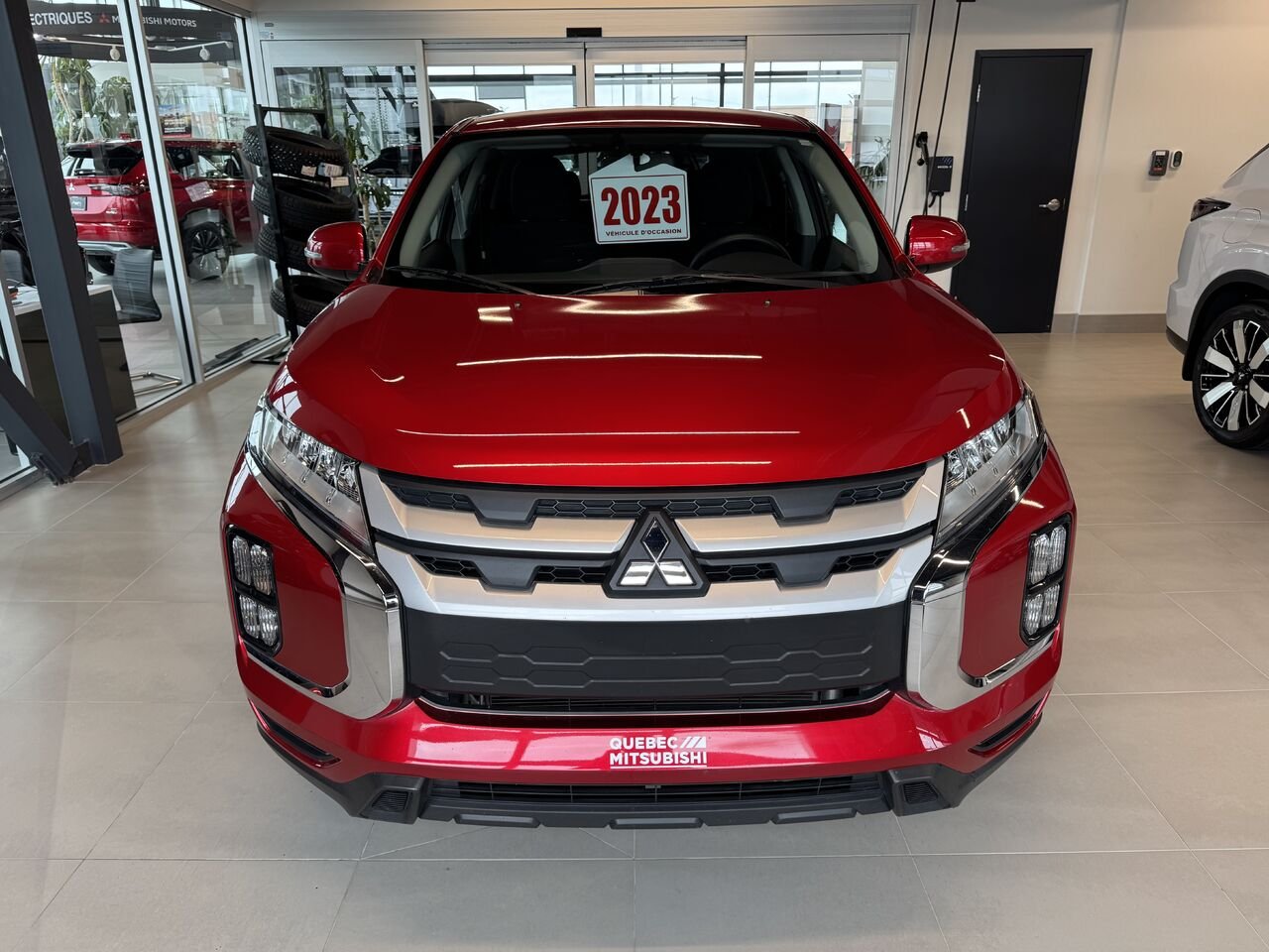 2023 Mitsubishi RVR Red Saint-Eustache - photo #5