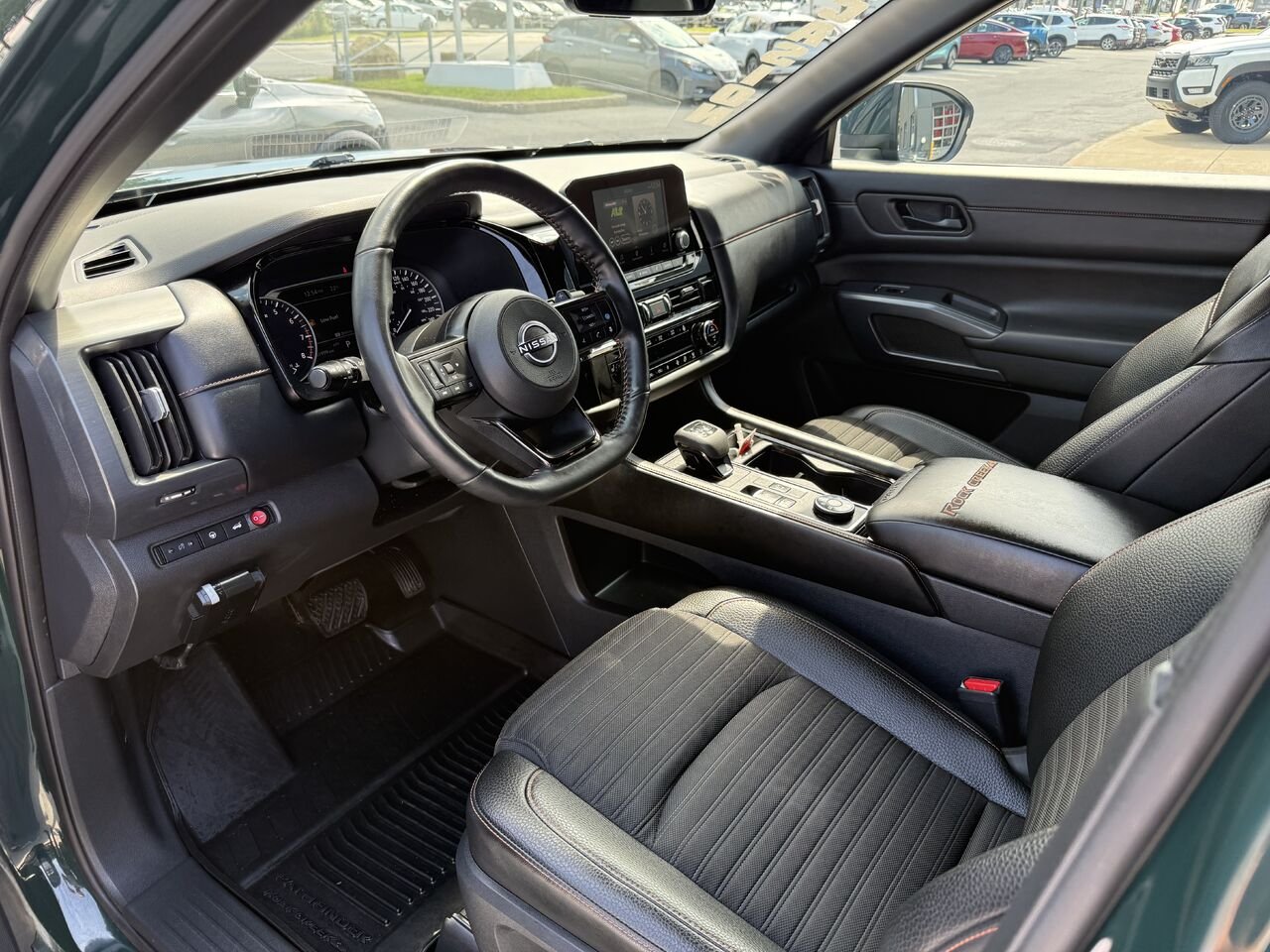 Nissan Pathfinder Rock Creek 4RM 2024 Vert Châteauguay - photo #10