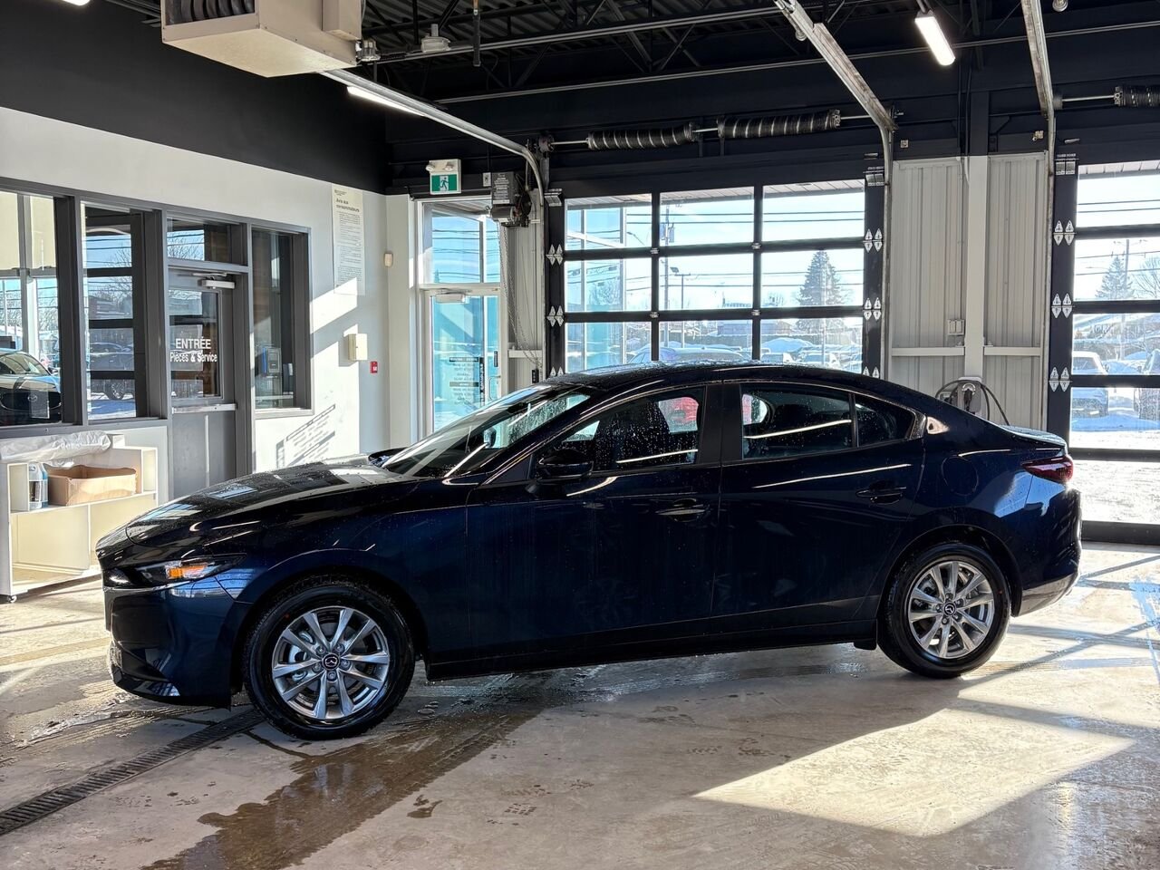 2026 MAZDA Mazda3 GX TA Deep Crystal Blue Mica Châteauguay - photo #4
