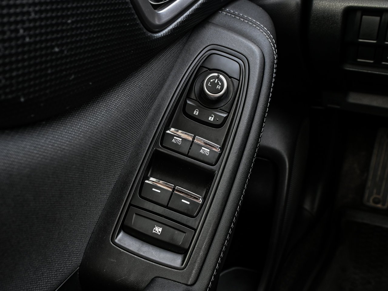 2020 Subaru Forester 2.5i Convenience Grey Sherwood Park - photo #17