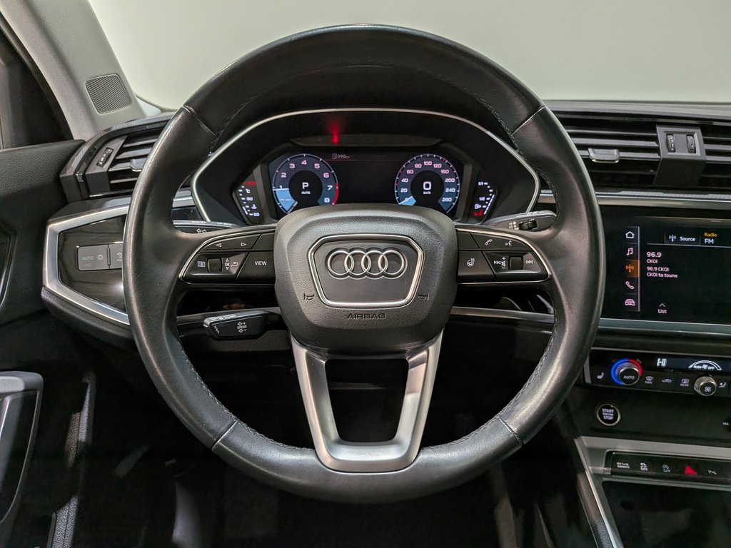 2021 Audi Q3 Progressiv 45 TFSI quattro Black Val-David - photo #13
