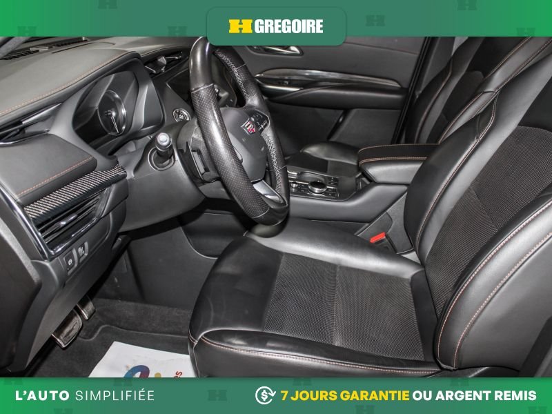 2020 Cadillac XT4 White Blainville - photo #16