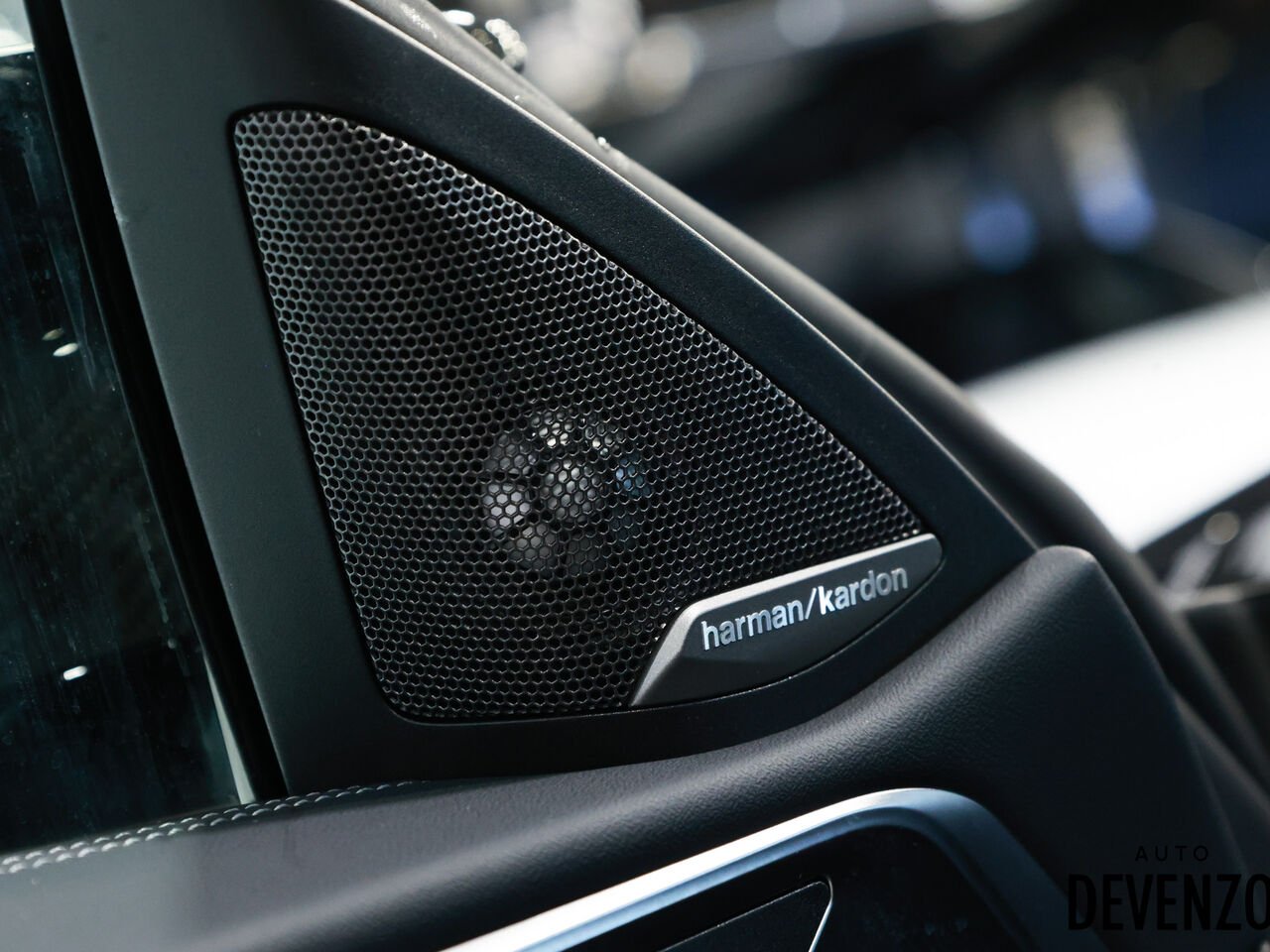 2025 BMW M4 Black Saint-Eustache - photo #14