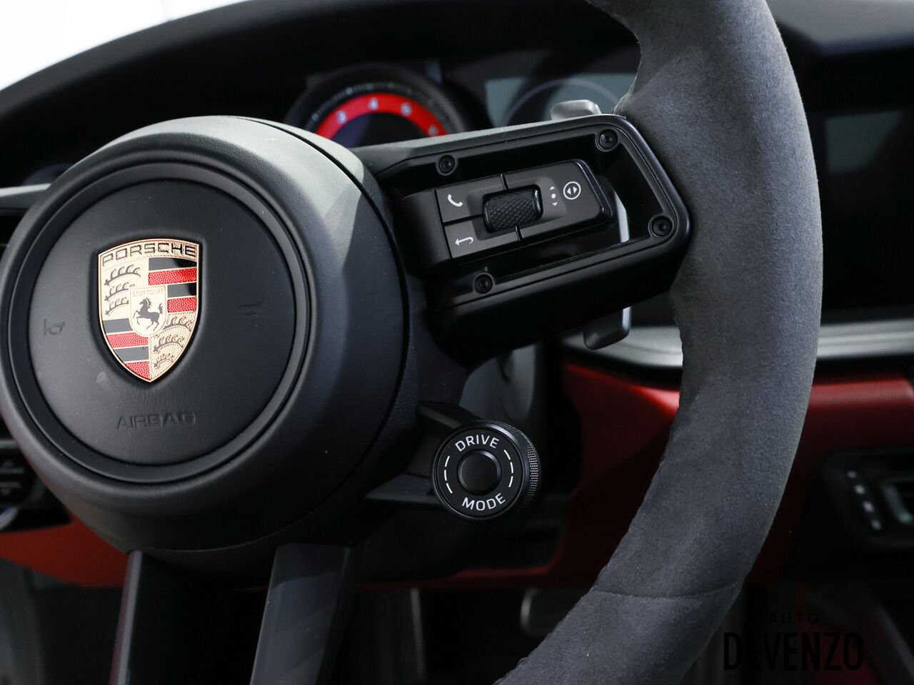 2020 Porsche 911 Silver Saint-Eustache - photo #17