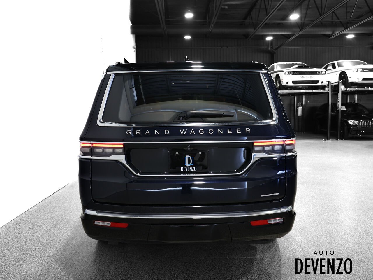 2024 Jeep Grand Wagoneer Blue Saint-Eustache - photo #4