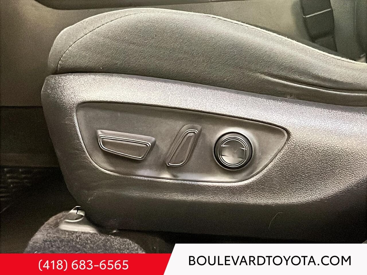 Toyota RAV4 100572A-93 | HYBRIDE XLE, AWD 2022 Gris Québec - photo #10