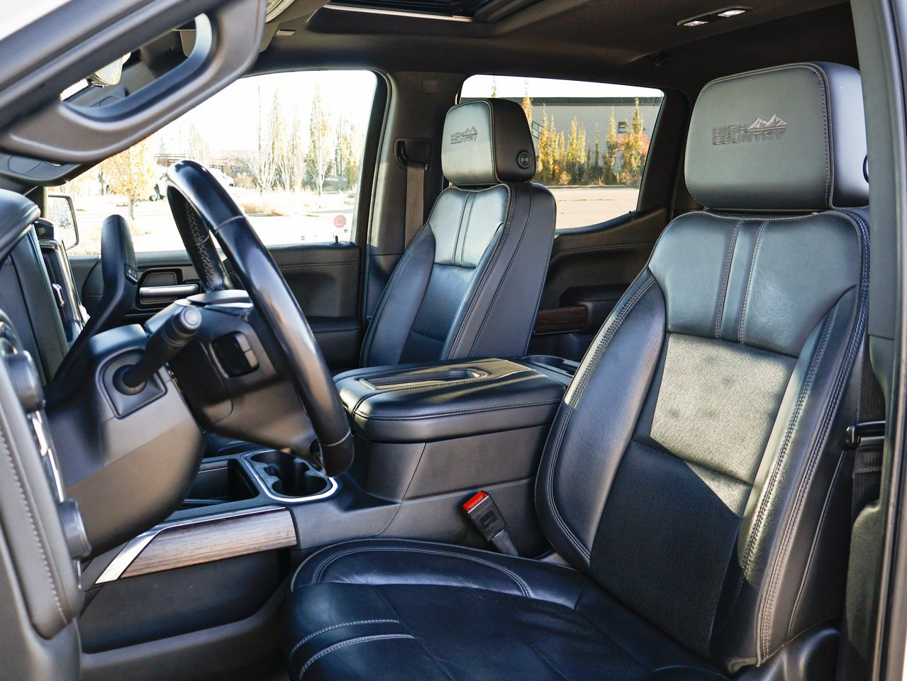 2020 Chevrolet Silverado 1500 4WD Crew Cab 147 High Country White Sherwood Park - photo #16