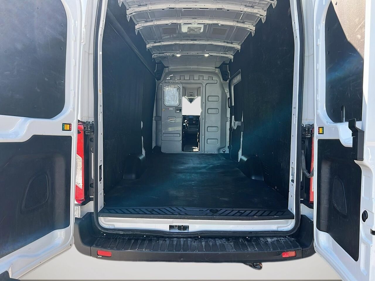 Ford Transit fourgon utilitaire 2024 Blanc Québec - photo #23