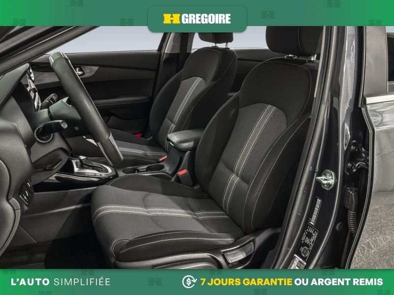 2022 Kia Forte Black Blainville - photo #28