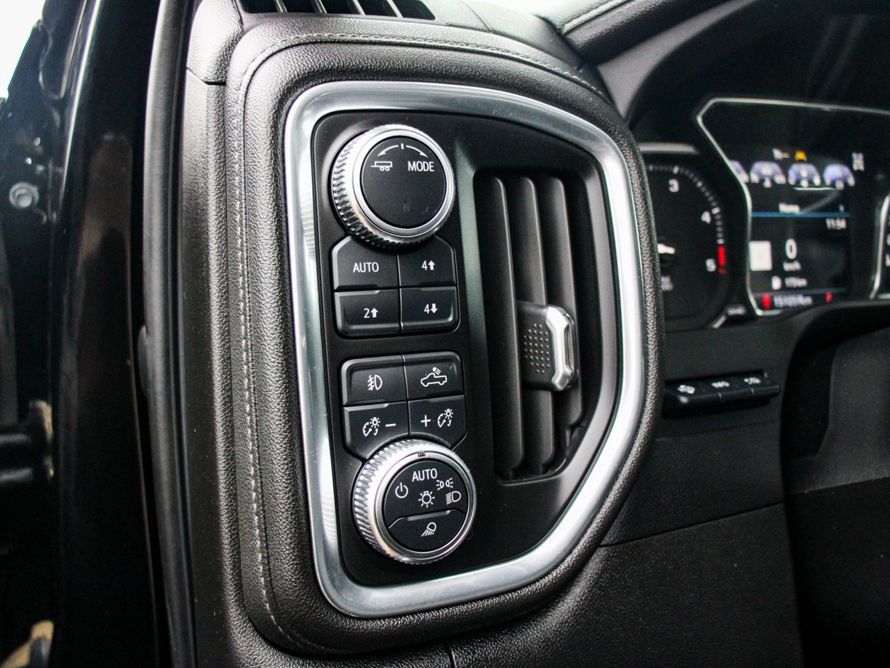 2023 GMC Sierra 3500HD 4WD Crew Cab 159 Denali Black Sherwood Park - photo #17