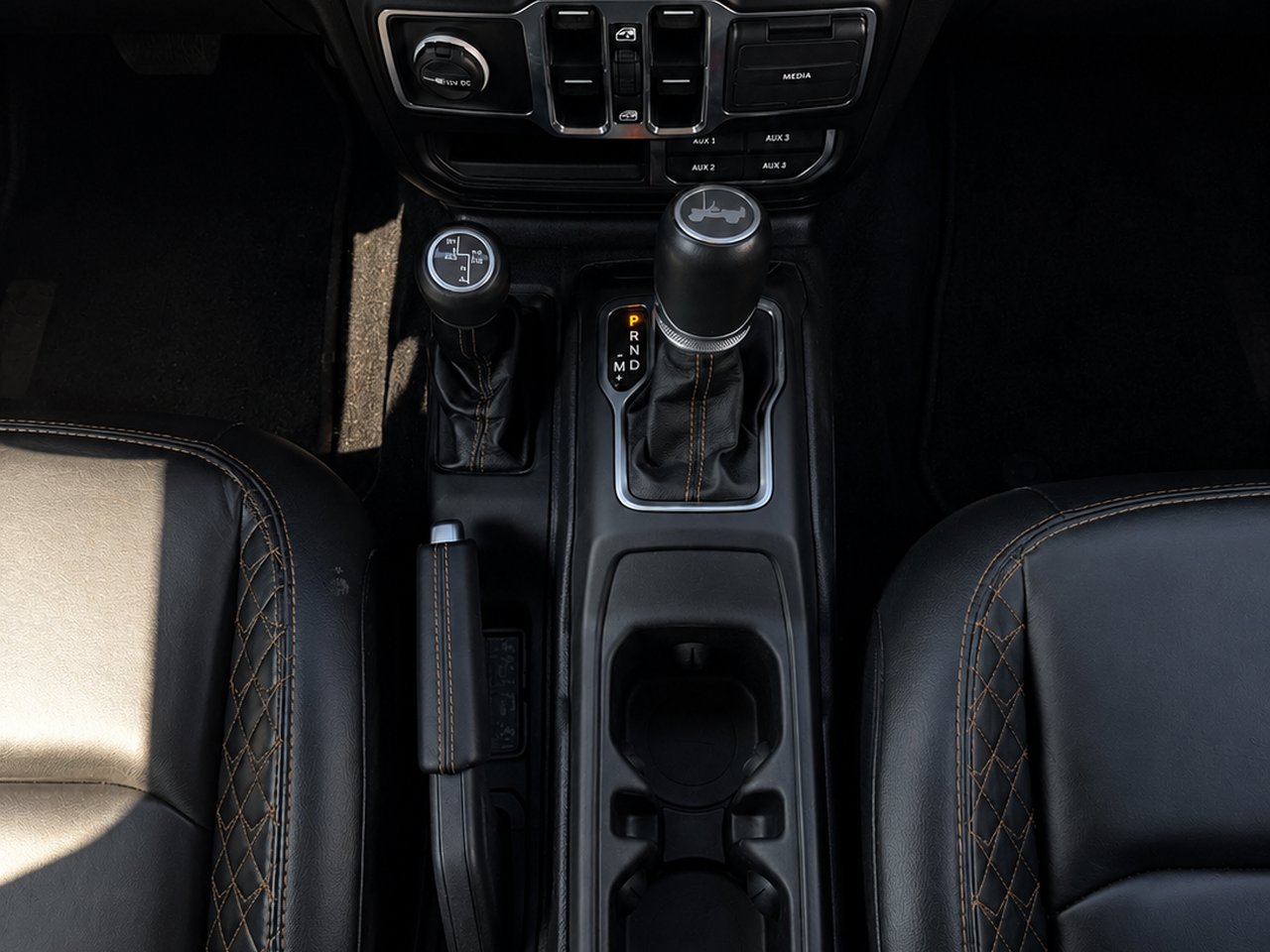 Jeep Wrangler 4xe 2023 Noir Granby - photo #19