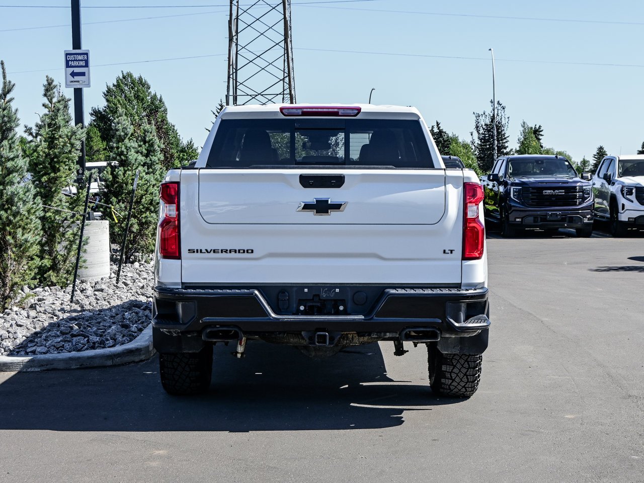 2025 Chevrolet Silverado 1500 4WD Crew Cab 147 LT Trail Boss White Sherwood Park - photo #11
