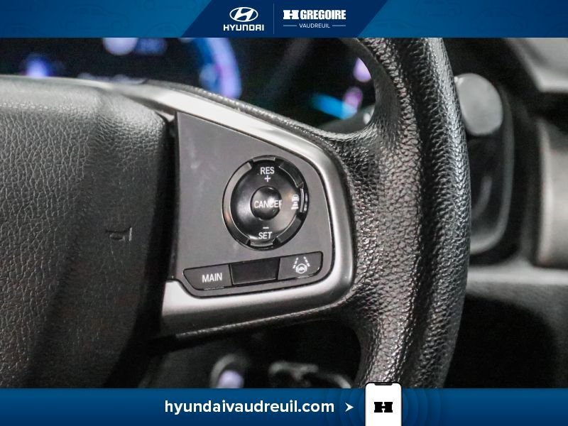 2019 Honda Civic White Laval - photo #21