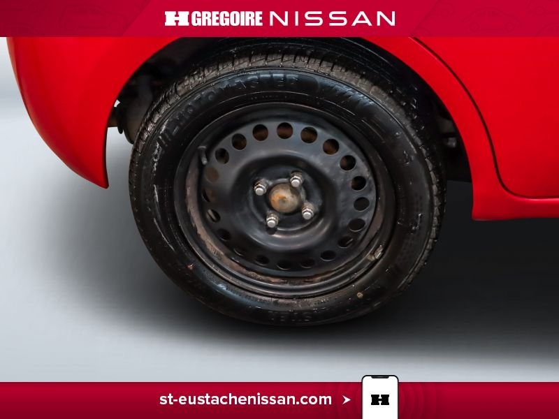 2017 Nissan MICRA Red Saint-Eustache - photo #13