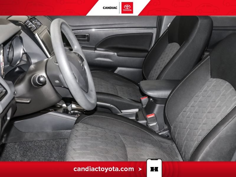 2022 Mitsubishi RVR White Saint-Eustache - photo #15