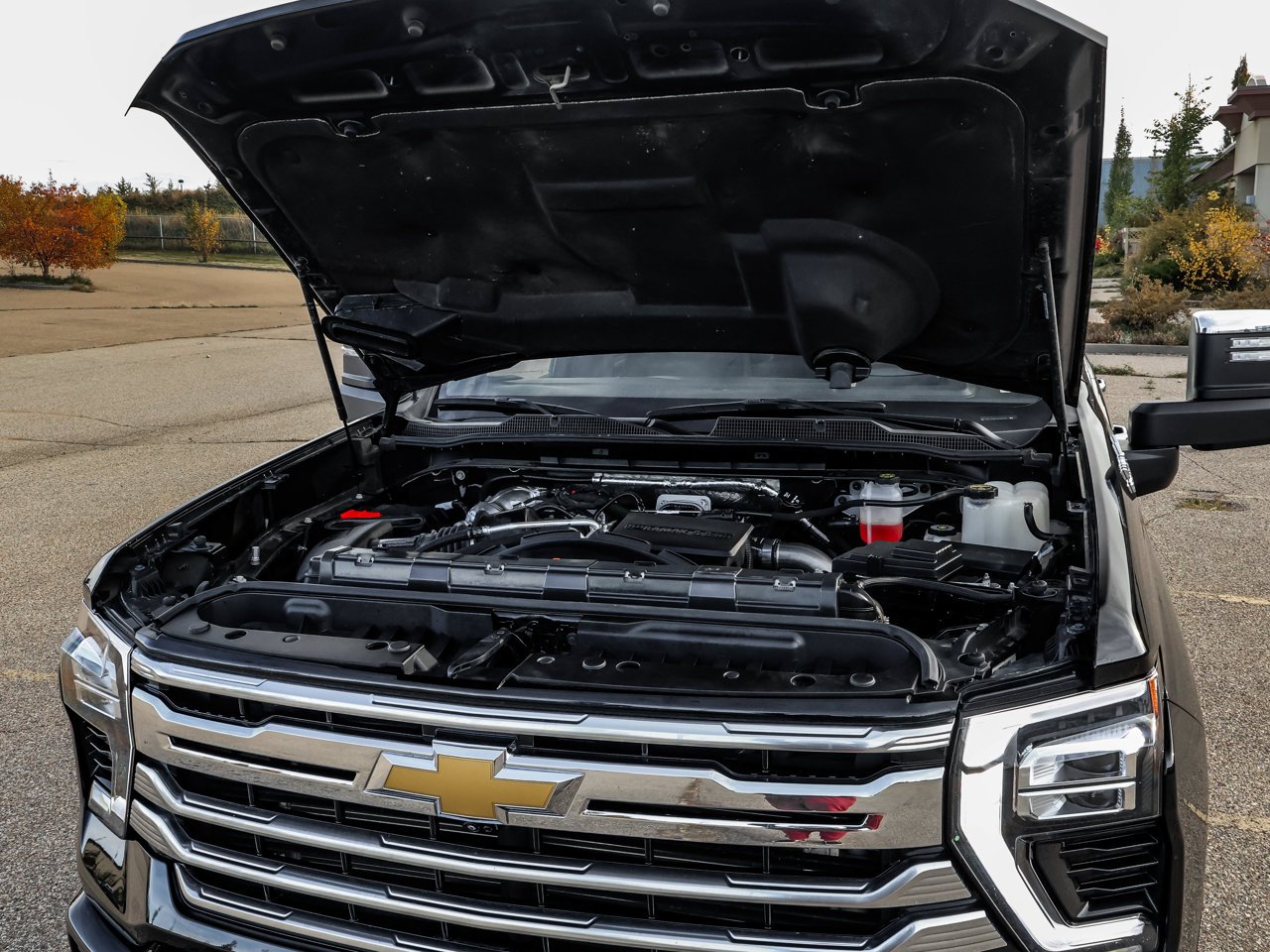 2024 Chevrolet Silverado 2500HD 4WD Crew Cab 159 High Country Black Sherwood Park - photo #9