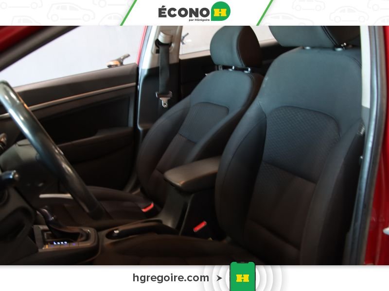 2019 Hyundai Elantra Red Saint-Eustache - photo #15