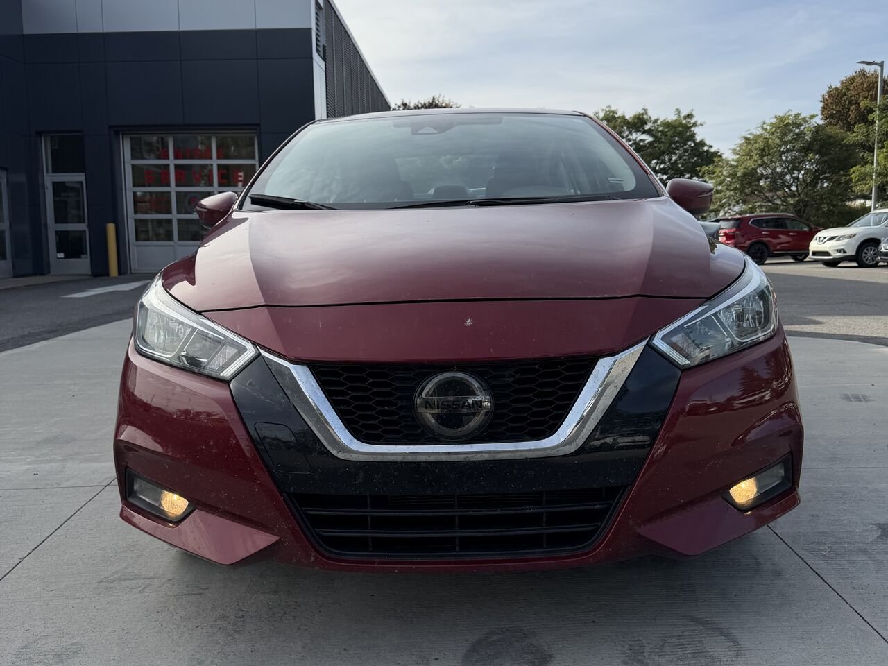2021 Nissan Versa Red Châteauguay - photo #1