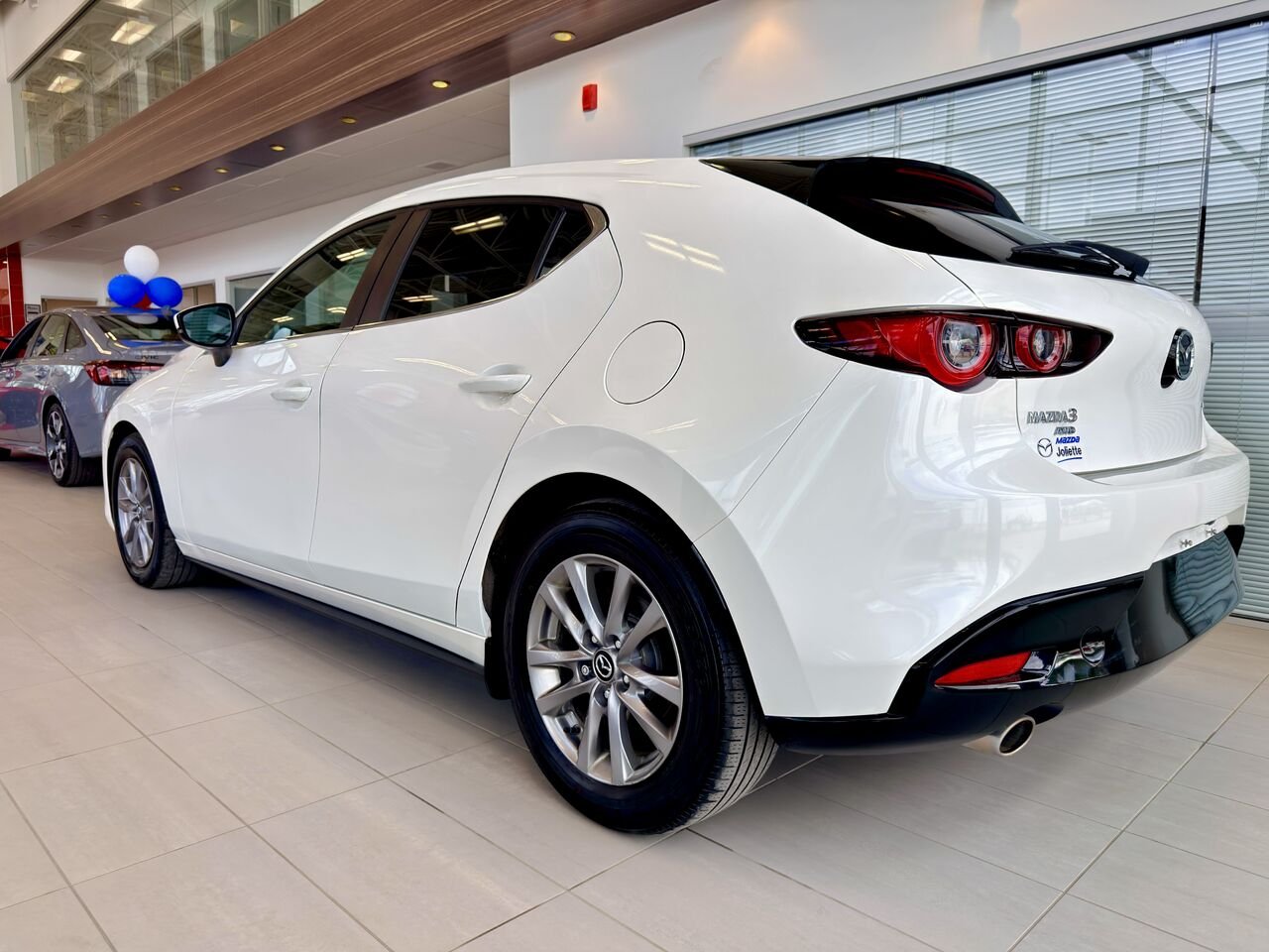 2022 Mazda Mazda3 Sport White Notre-Dame-des-Prairies - photo #11