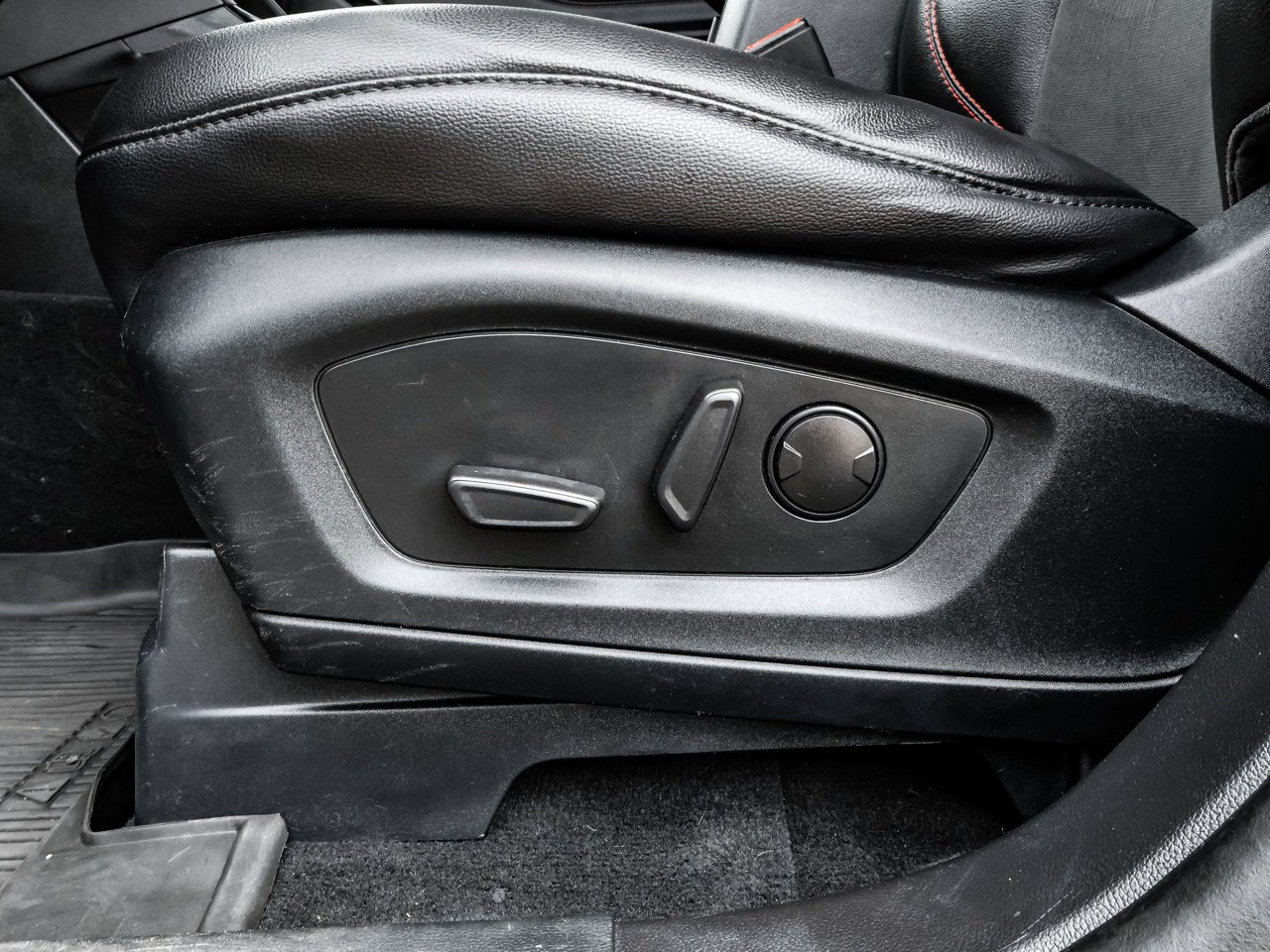 2022 Ford Explorer ST-Line 4WD Black Sherwood Park - photo #21