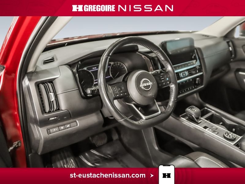 Nissan Pathfinder 2022 Rouge Saint-Eustache - photo #25