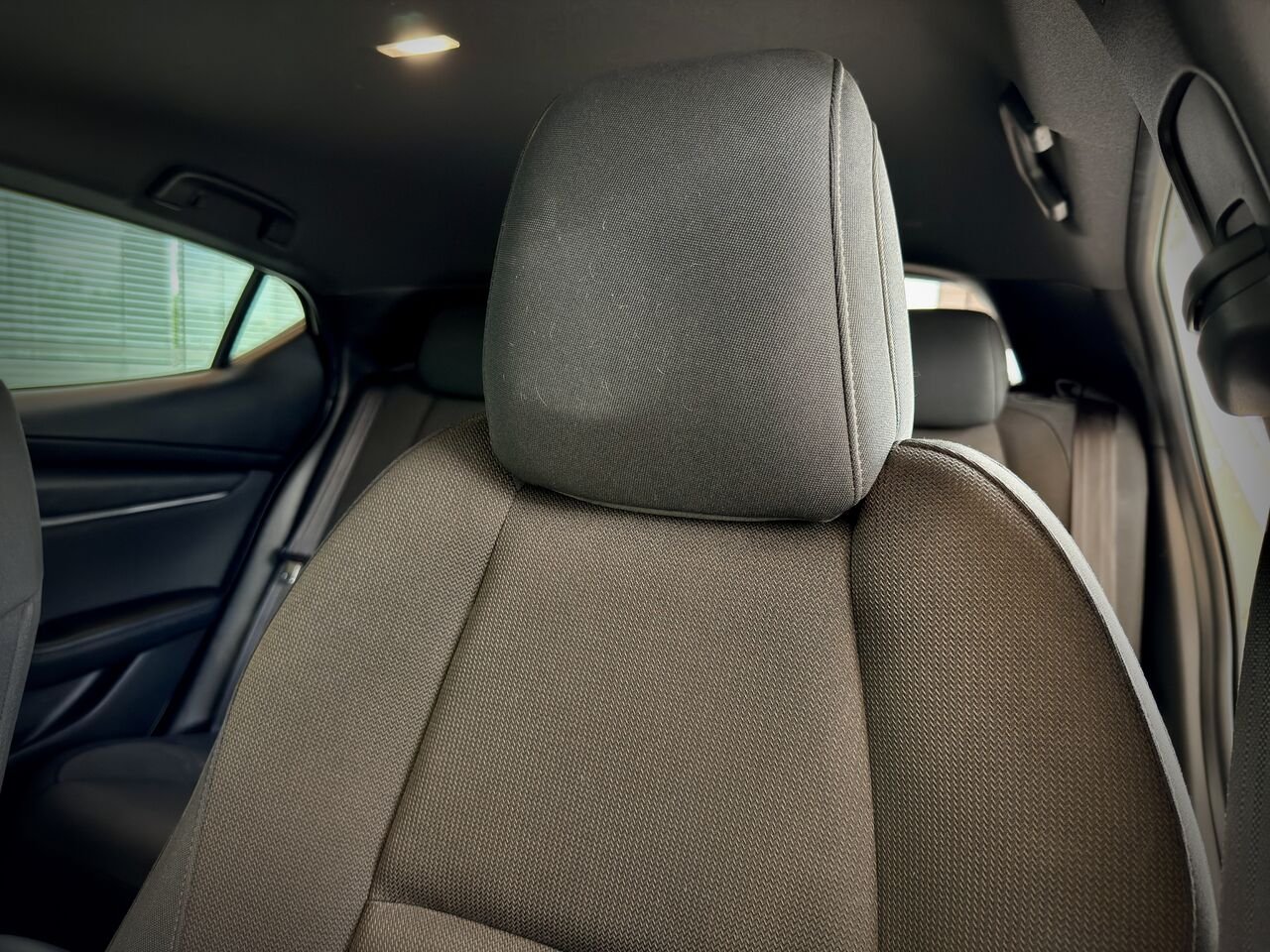 2022 Mazda Mazda3 Sport White Notre-Dame-des-Prairies - photo #17