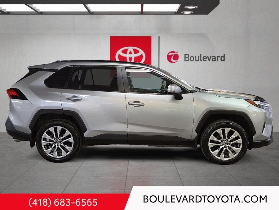 Toyota RAV4 XLE, AWD, GROUPE PREMIUM 2022 Argent