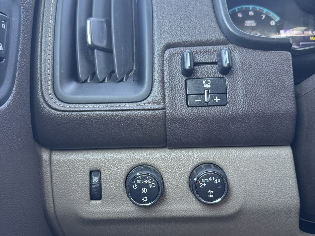 GMC Canyon SLE 2018 Blanc Granby - photo #22
