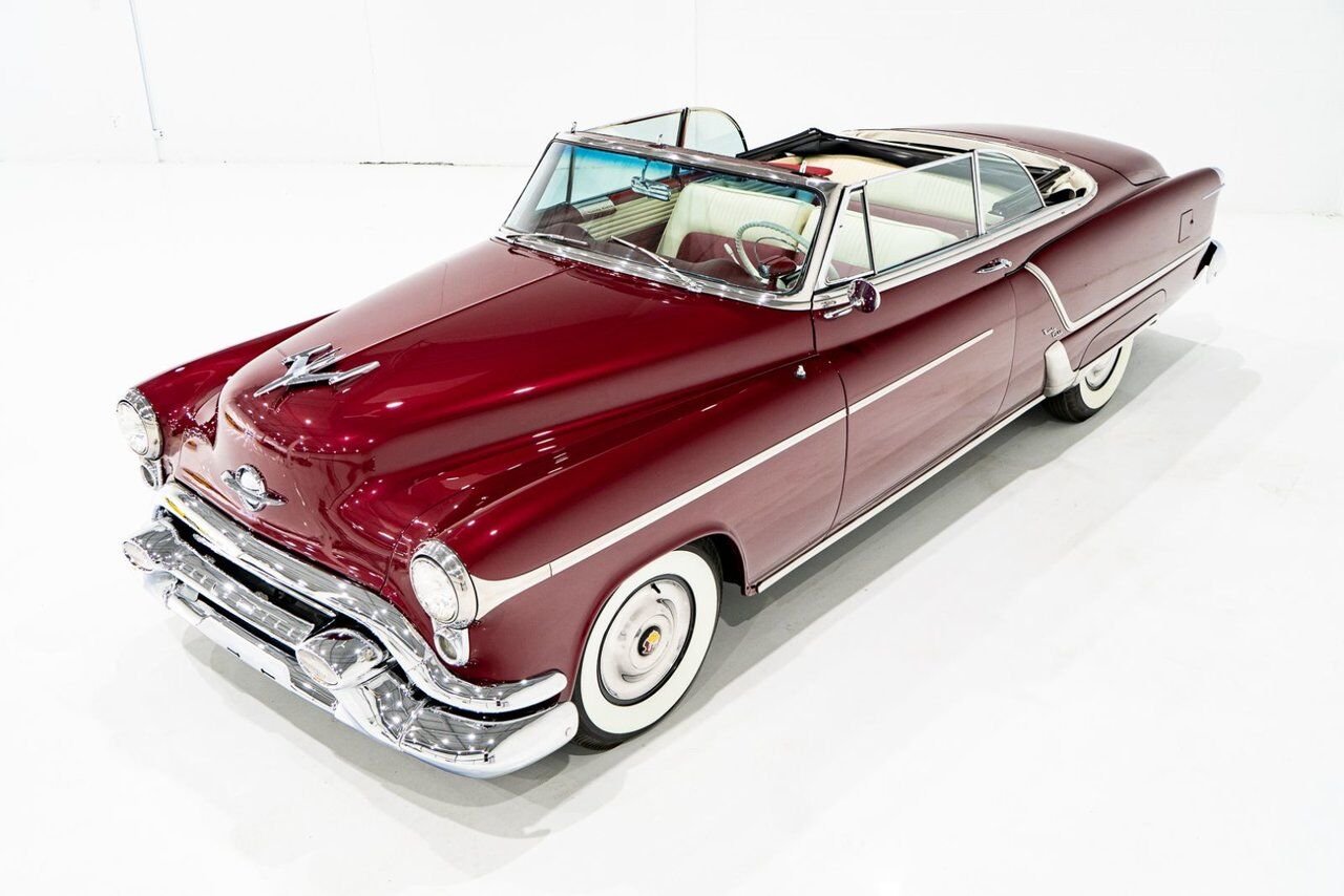 Oldsmobile 98 PRIX EN USD | Convertible Beautifully Presented from complete Restoration 1953 Rouge Montréal - photo #3
