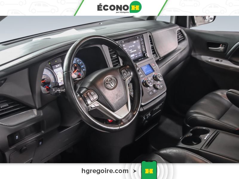 2018 Toyota Sienna Grey Blainville - photo #16