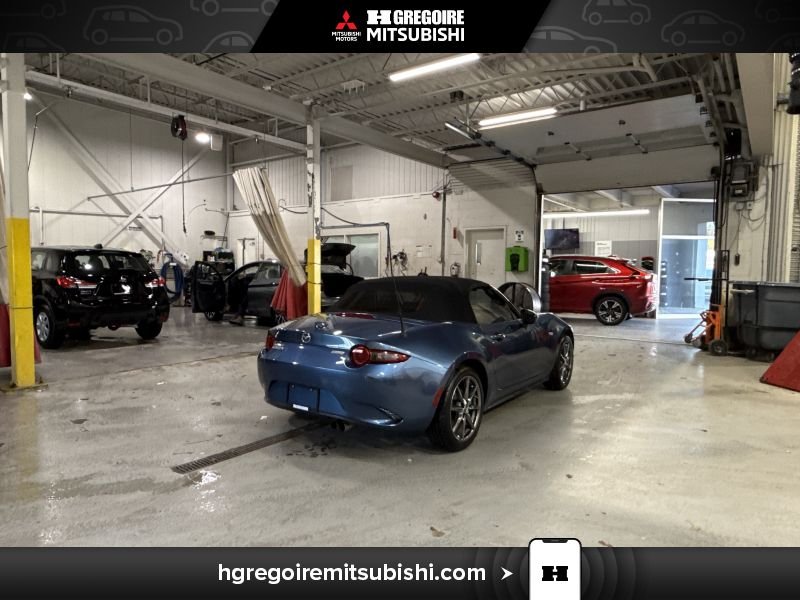 2018 Mazda MX-5 Blue Laval - photo #8