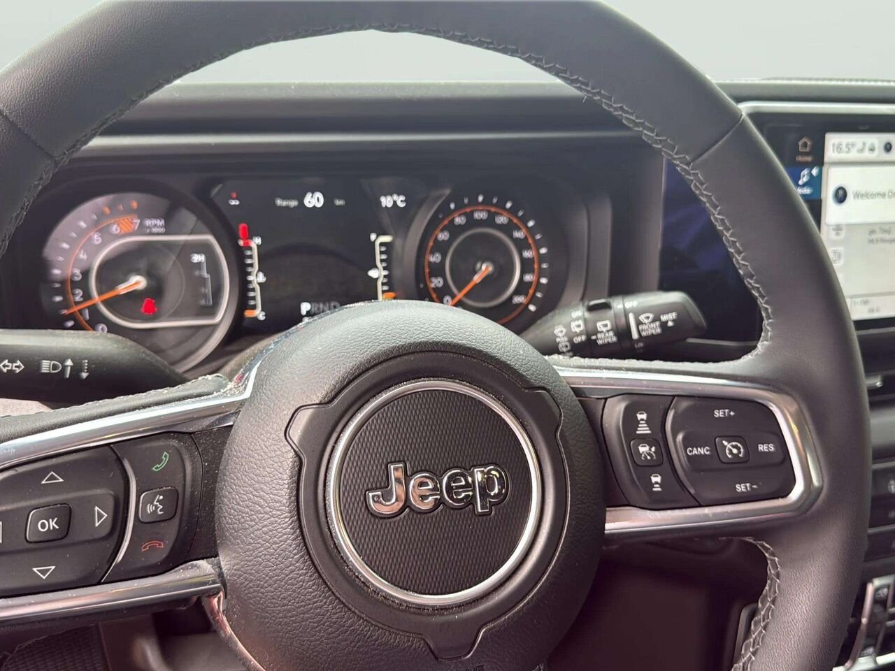 Jeep Wrangler Sahara 2025 Rouge Gatineau - photo #19
