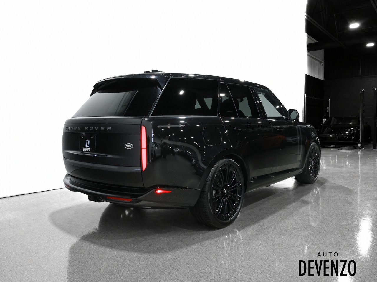 Land Rover Range Rover 2023 Noir Saint-Eustache - photo #2