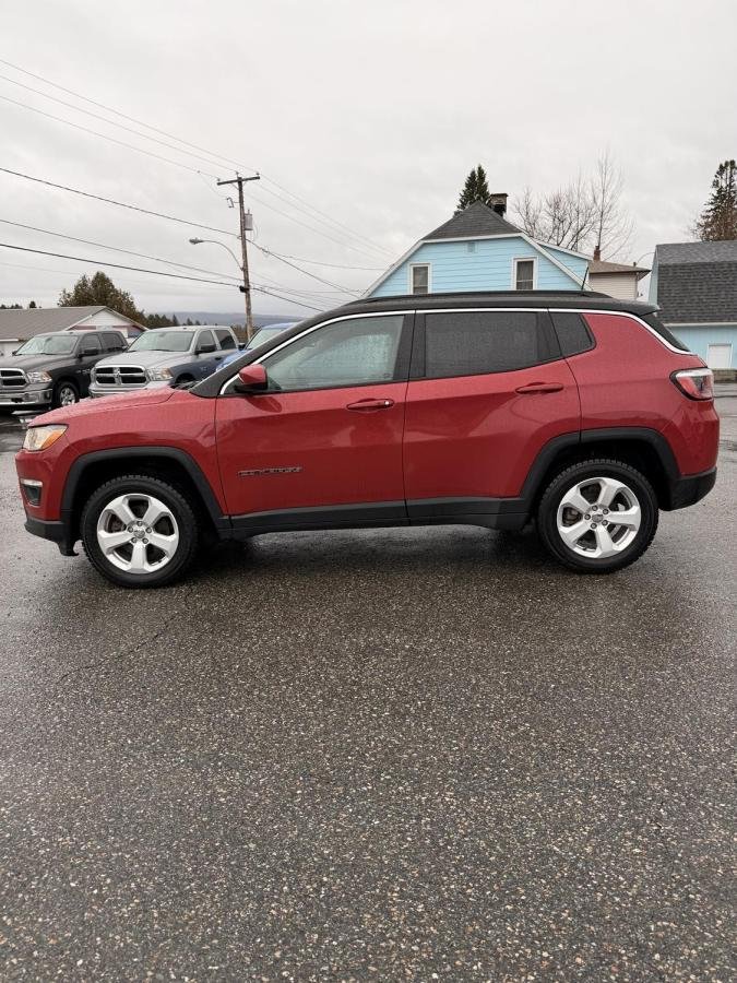 2018 Jeep Compass Red Lac Mégantic - photo #1