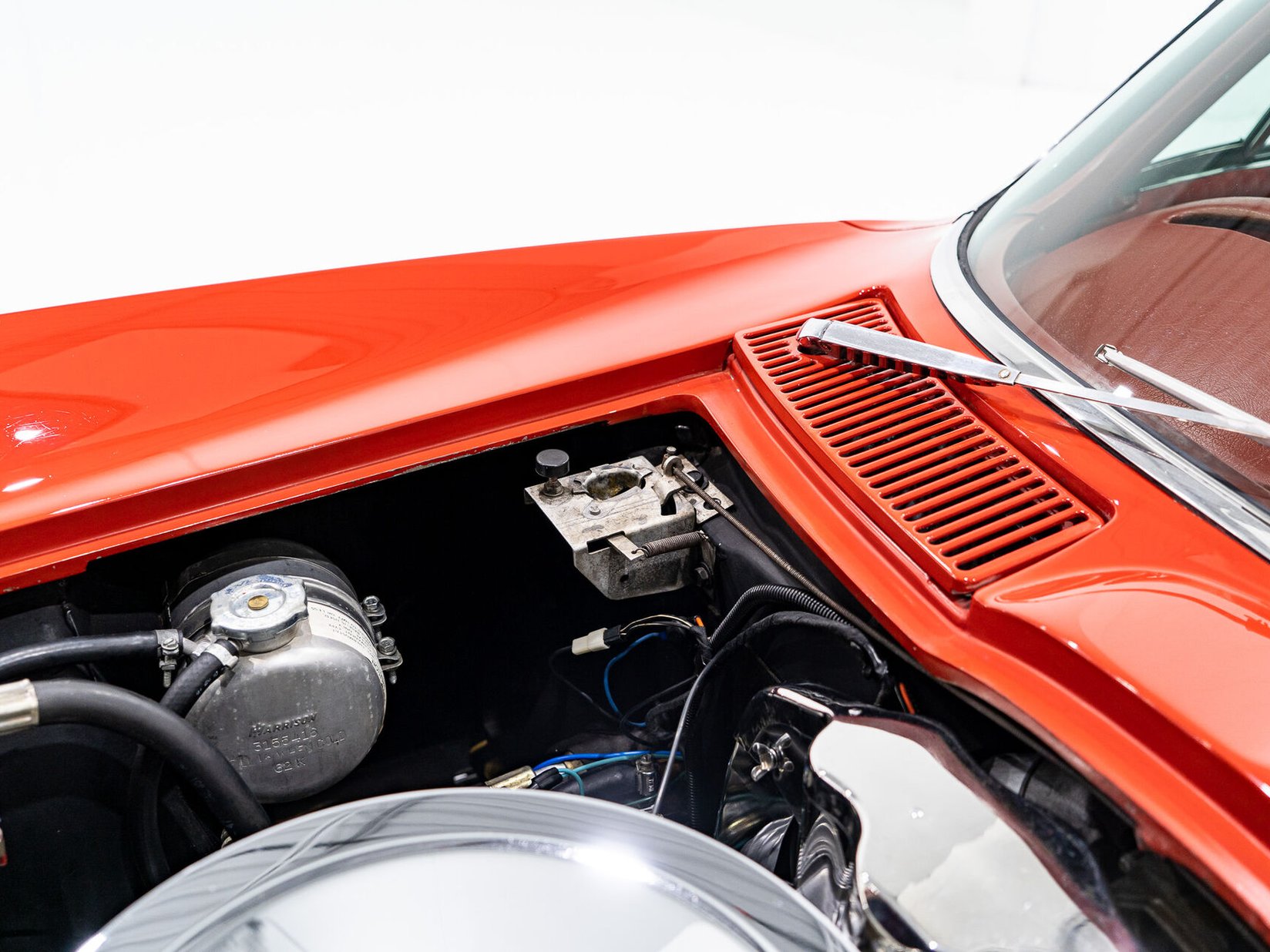 Chevrolet Corvette Split window matching# 327 Factory A/C | PRICE IN USD 1963 Rouge Montréal - photo #21