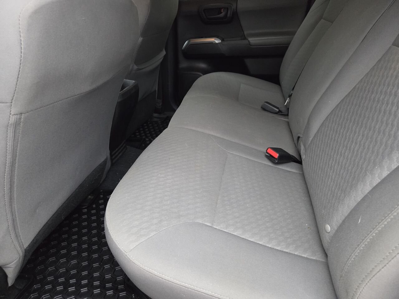 2020 Toyota TACOMA SR5 White Mont-Laurier - photo #10