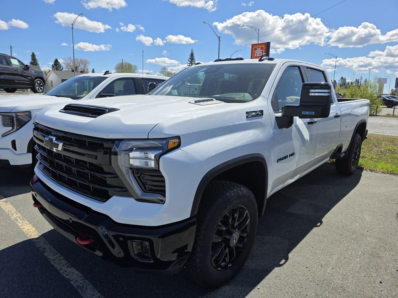 2026 Chevrolet Silverado 2500HD LT Summit White Rouyn-Noranda - photo #0