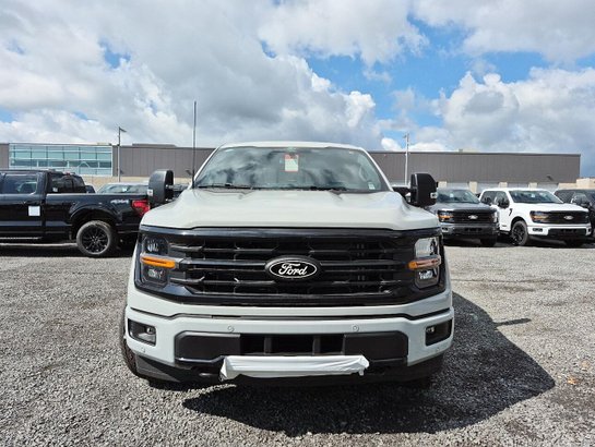 2026 Ford F-150 2026 Avalanche