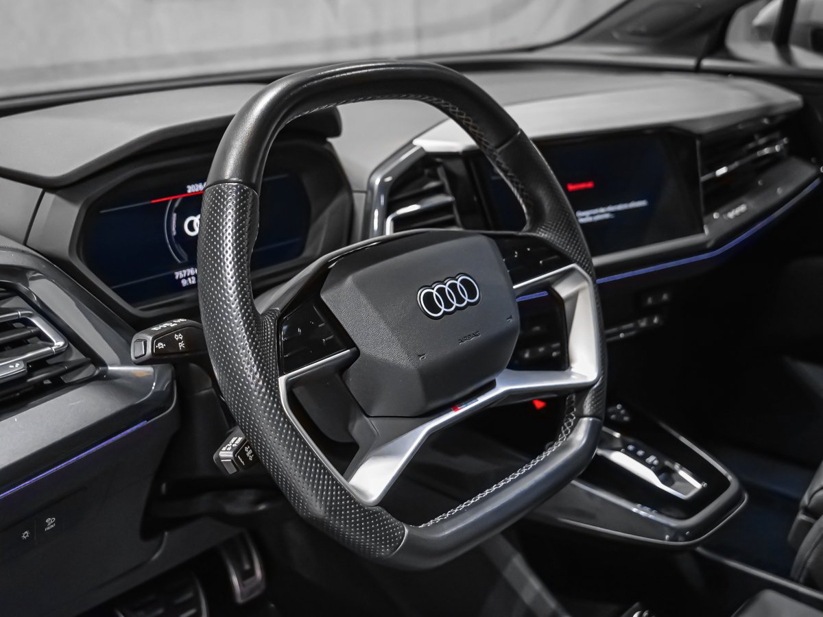 Audi Q4 e-tron 2023 Gris Montréal - photo #9