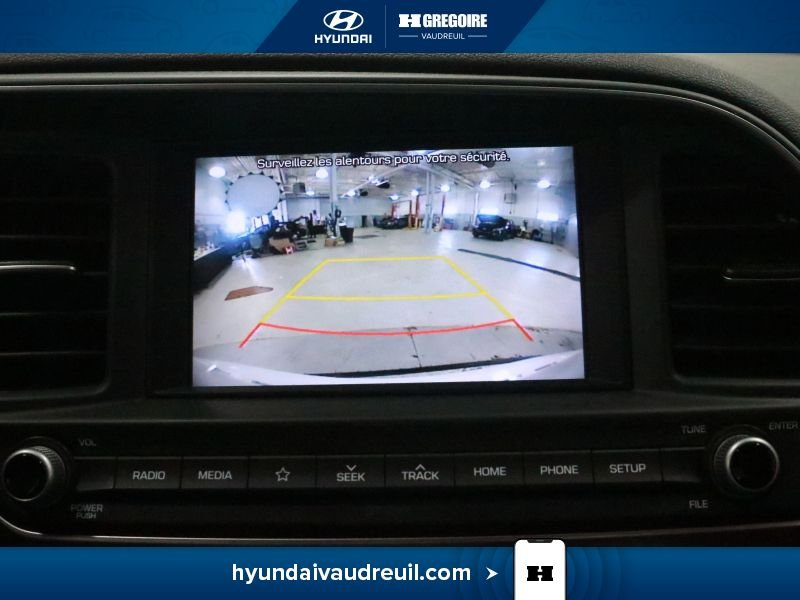 Hyundai Elantra 2019 Blanc Laval - photo #25