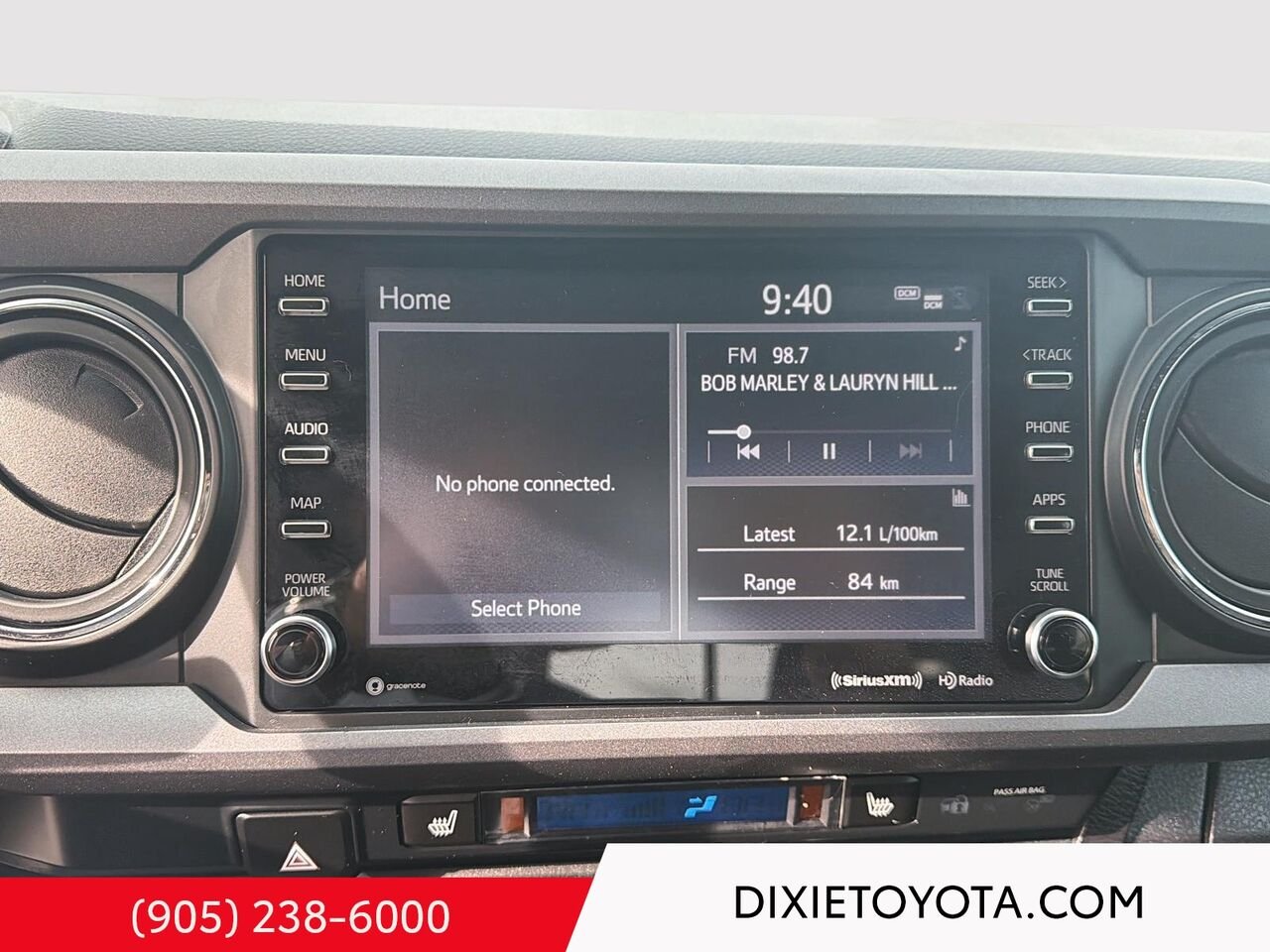 2023 Toyota Tacoma TRD SPORT 4WD / V6 / HEATED SEATS / TOYOTA SAFETY SENSE / CARPLAY AND ANDROID AUTO White Mississauga - photo #13