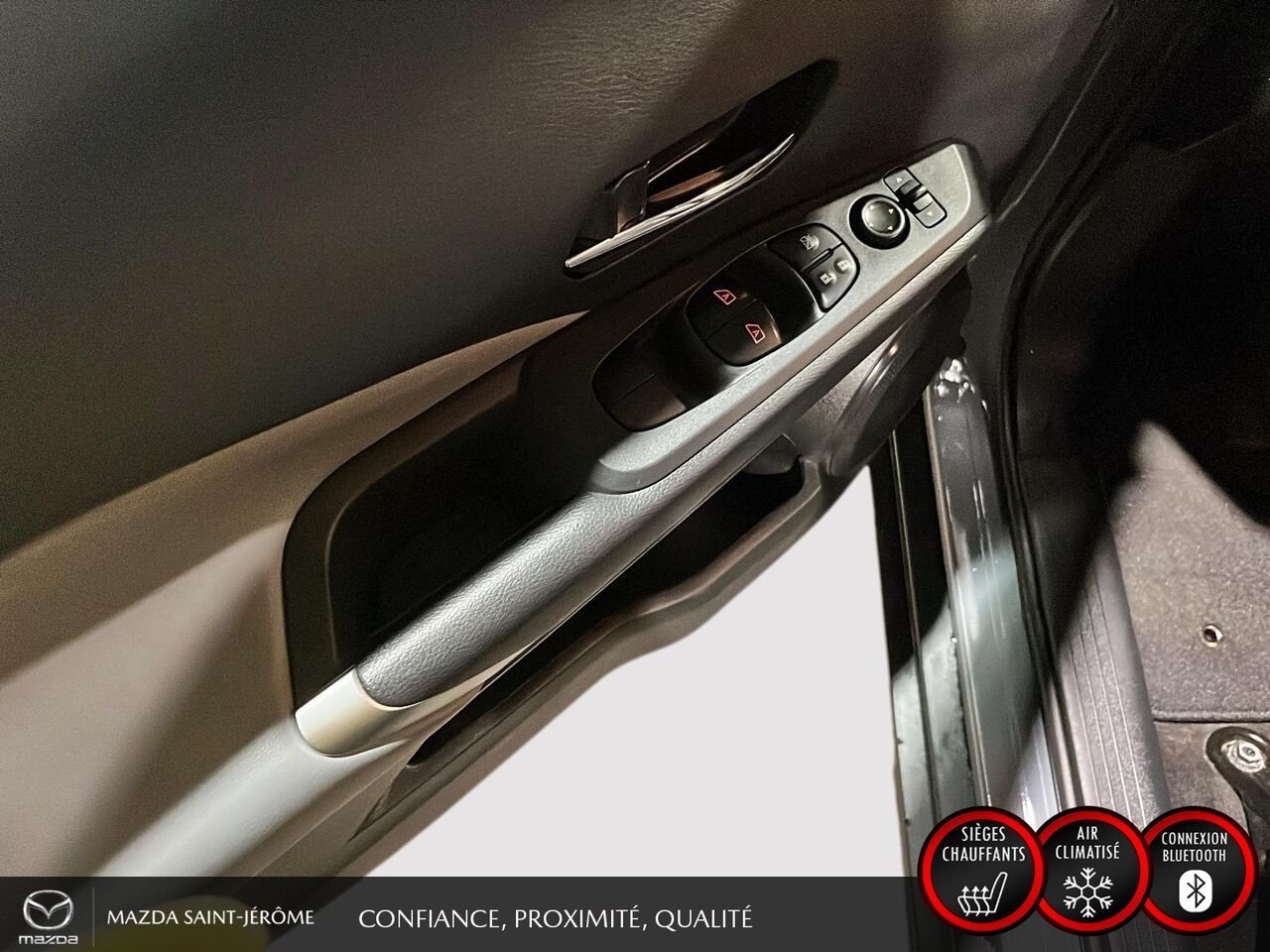 2023 Nissan Kicks Grey Ste-Agathe des Monts - photo #12