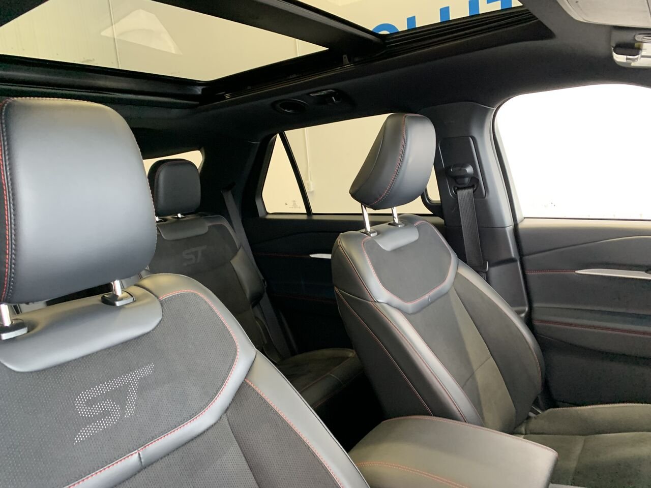 Ford Explorer ST EXPLORER ST 4WD 2025 Blanc Châteauguay - photo #18