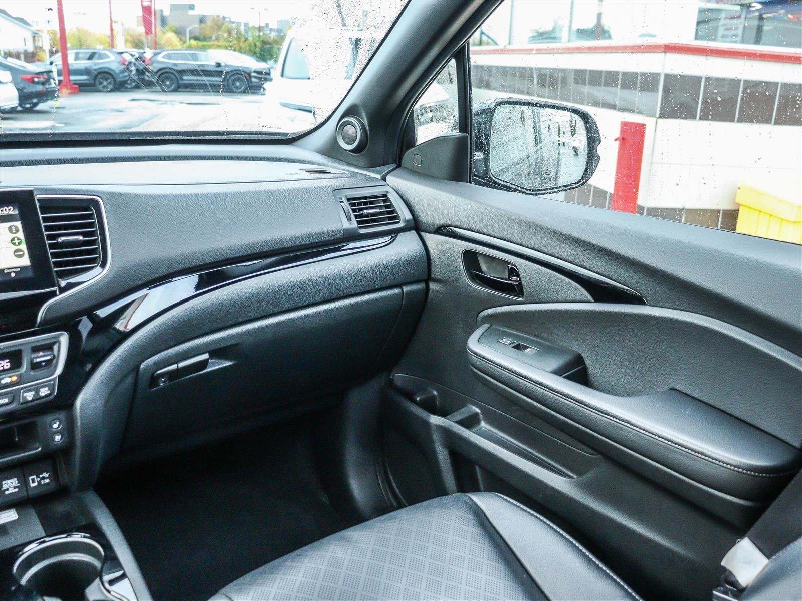 Honda Passport Touring 2023 Black Ottawa & Gatineau - photo #14