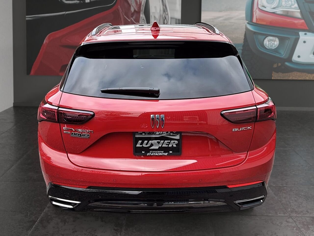 2026 BUICK Envision SPORT TOURING BRILLIANT RED Saint-Hyacinthe - photo #2