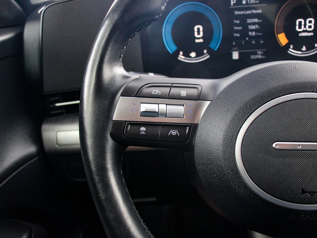 2024 Hyundai Kona 2.0L Preferred AWD Red Sherwood Park - photo #18