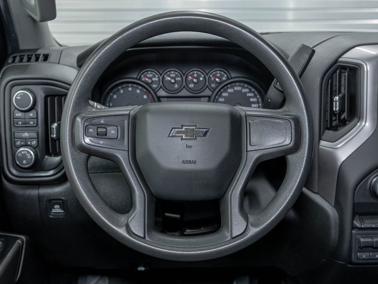 Chevrolet Silverado 1500 CUSTOM TRAIL BOSS CREW V8 4X4 *GR. REMORQ* CARPLAY 2019 Blanc Saint-Jérôme - photo #13