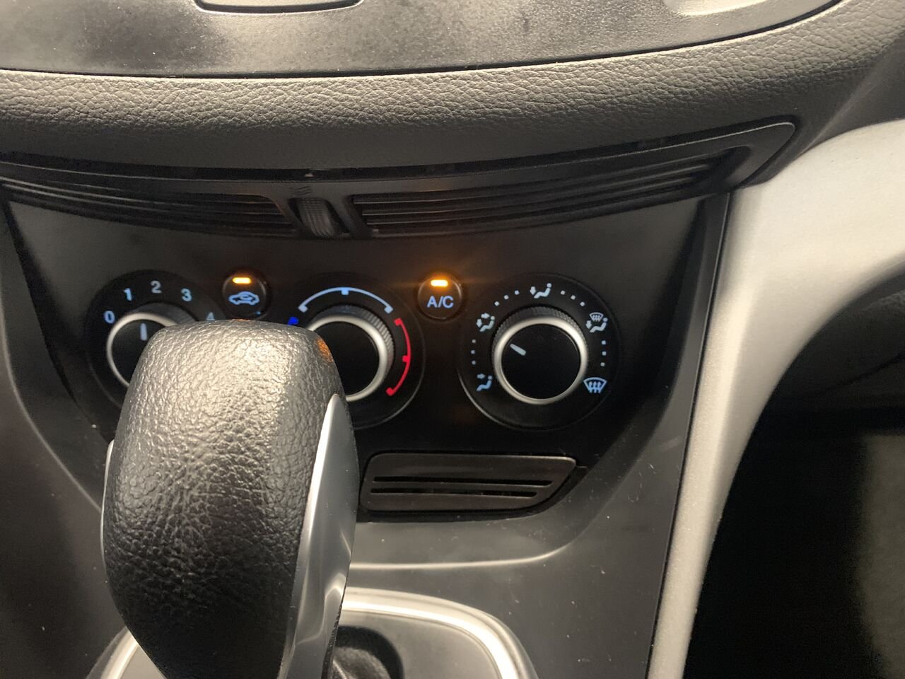 Ford Escape ESCAPE SE 2013 Gris Châteauguay - photo #28